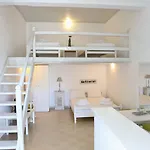 Irene's Daire Mykonos Town